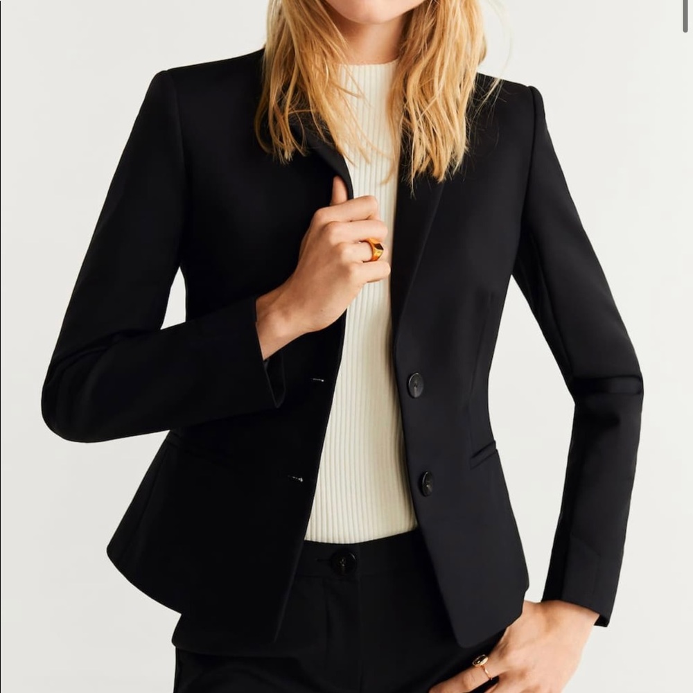 MANGO - Black Classic Blazer
